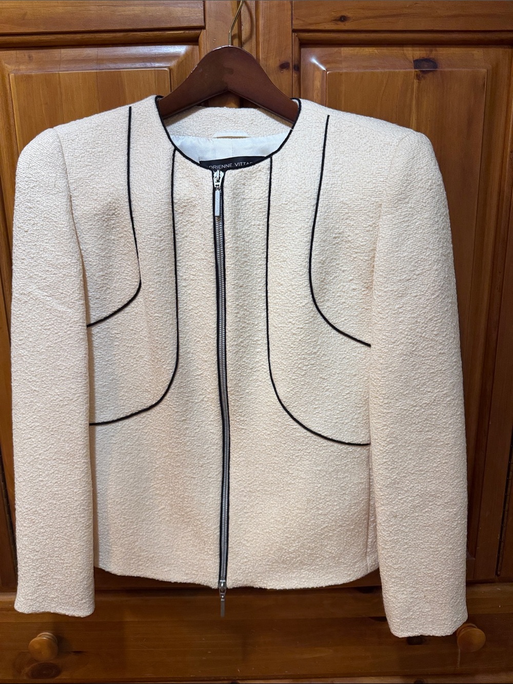 Adrienne Vittadini Cream Bouclé Zip Jacket with Black Piping EUC
